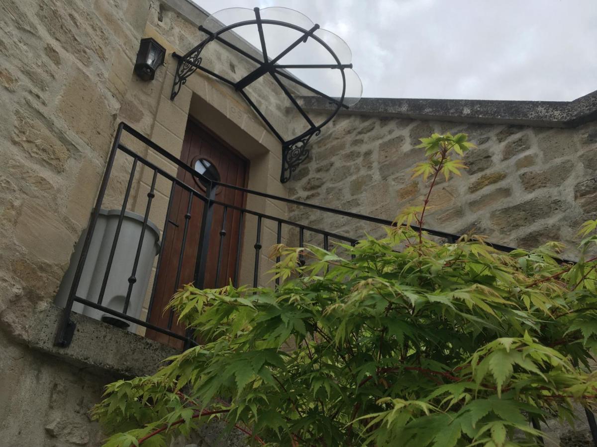 Ferienwohnung La Tour De Flandre Rousseloy Exterior foto
