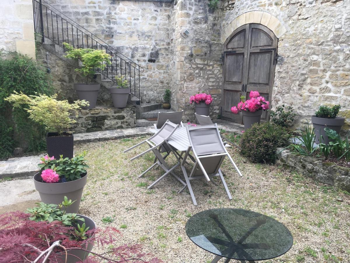 Ferienwohnung La Tour De Flandre Rousseloy Exterior foto