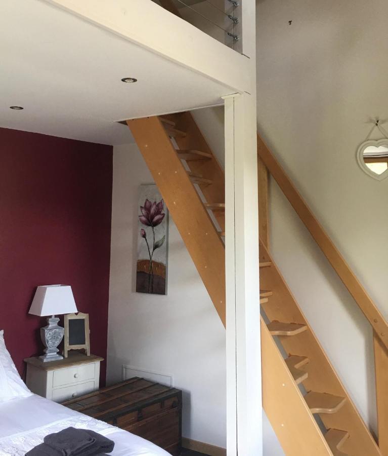 Ferienwohnung La Tour De Flandre Rousseloy Exterior foto