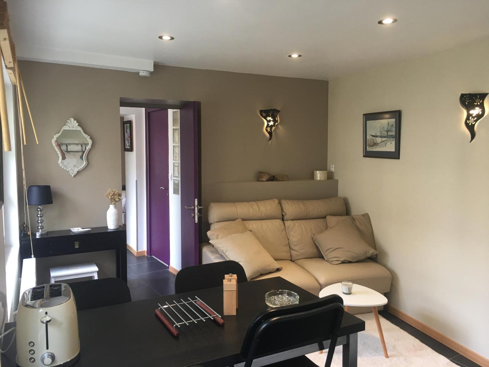 Ferienwohnung La Tour De Flandre Rousseloy Zimmer foto